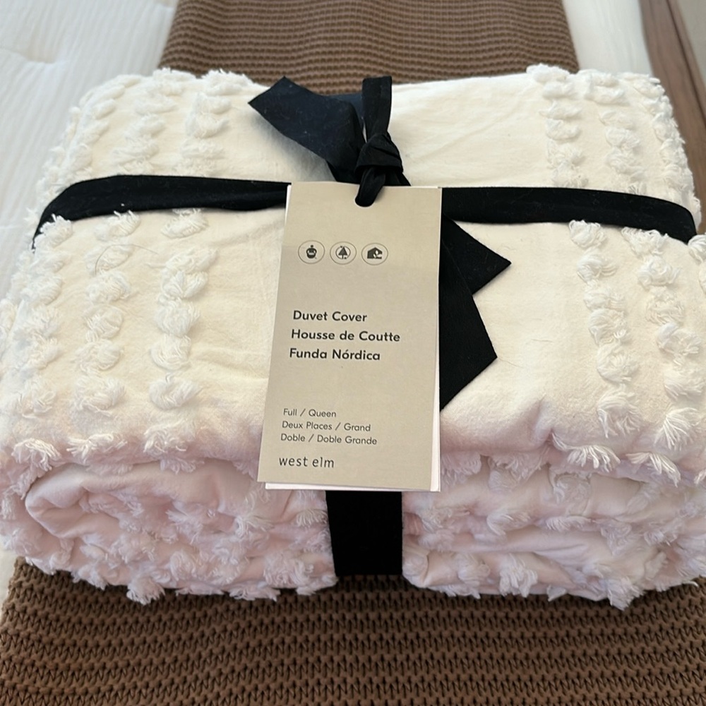 Full/Queen West Elm Duvet Cover